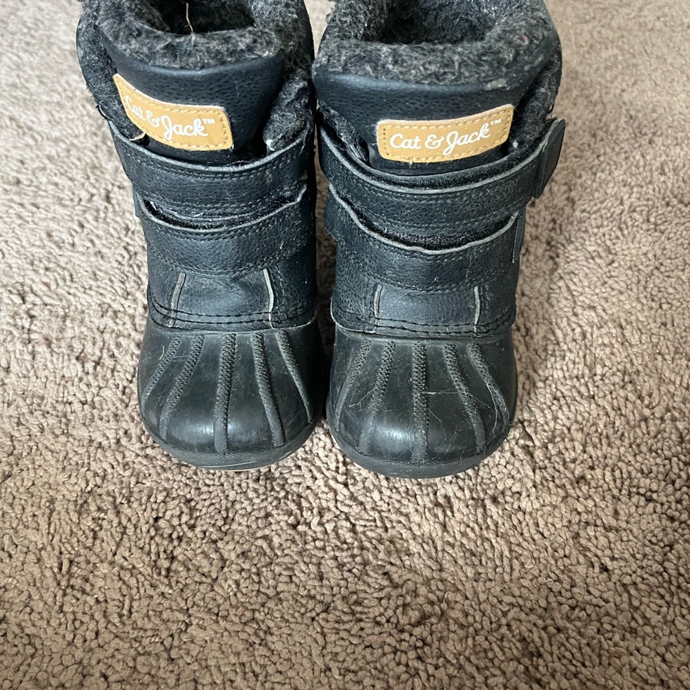 Cat & Jack Black Kids Snow Boots
